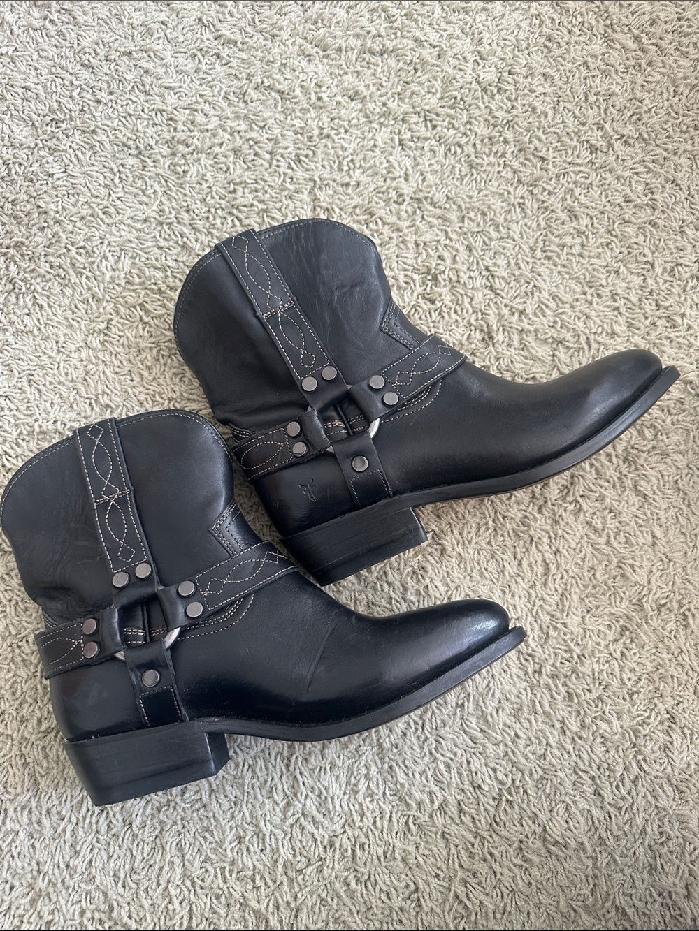 Frye Billy Women’s Black Leather Harness Ankle Boots Sz 8 NWOT